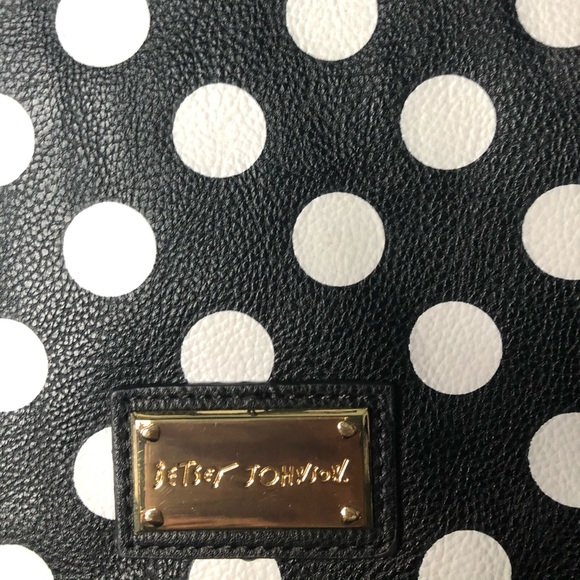 BRAND NEW Betsey Johnson J wristlet - Picture 3 of 5